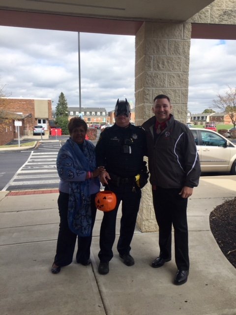 Check out who visited Stevenson yesterday.   Charlotte McGuire and Officer Anderson were here to say hi to the kids and pass out candy.