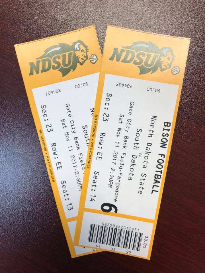 thunder_seed's tweet photo. #ThunderSeed has 2 tickets to the #NDSU game on Nov 11th. Please retweet for a chance to win! The winner will be notified on November 8th! https://t.co/arCv85Tiyr