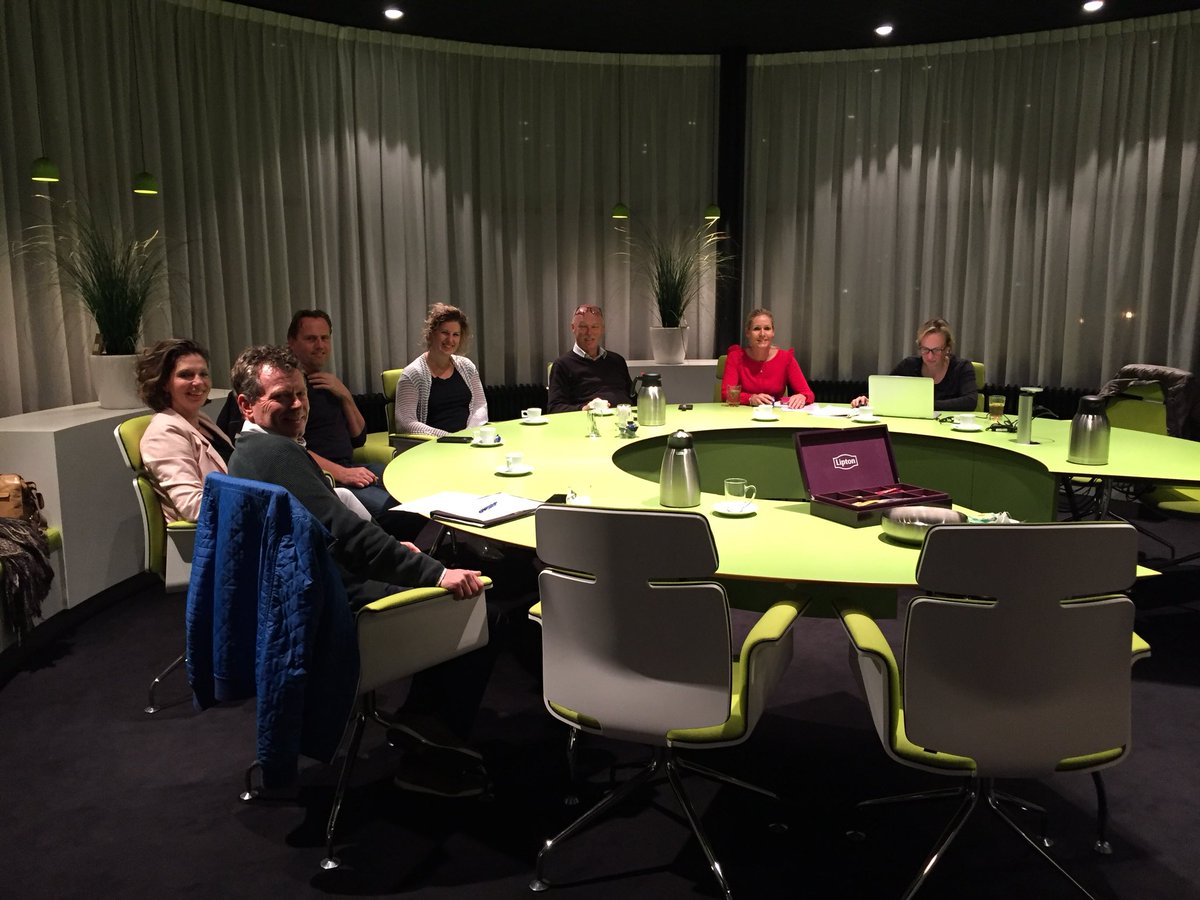 I-believers. Specialisten in welzijn van werknemers in overleg. #OfficeInspirationCenter