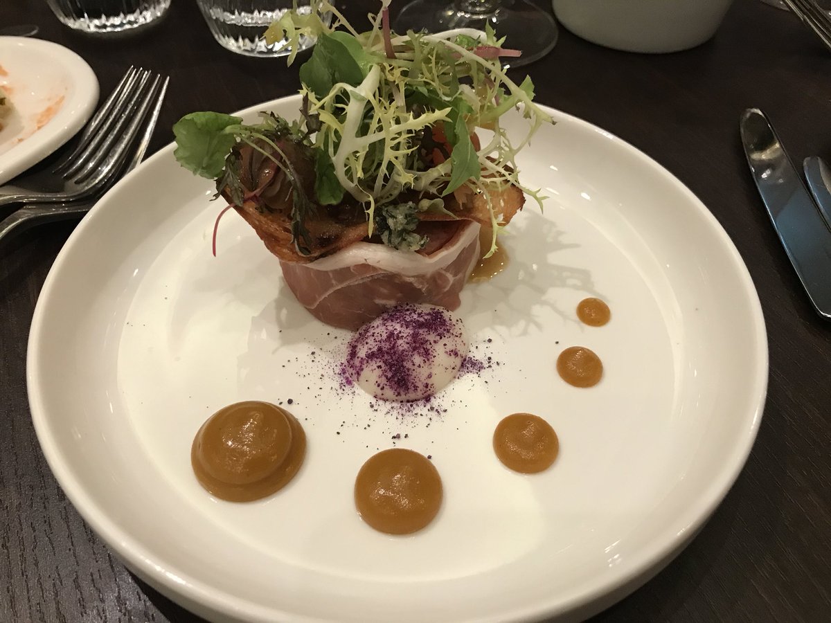 AMCopywriter's tweet photo. #DingleyDellCheffins https://t.co/3AplGCZNe1