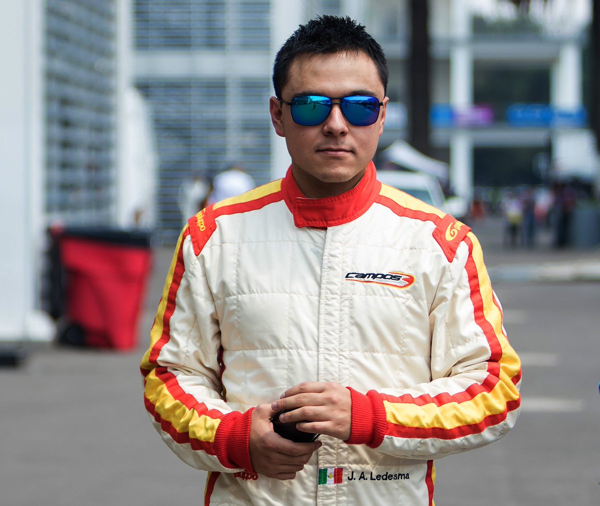 carrerasenvivo's tweet image. El piloto @ledesma_ant está listo para la segunda fecha de LATAM @LATAMF2000 carrerasenvivo.com/antonio-ledesm…