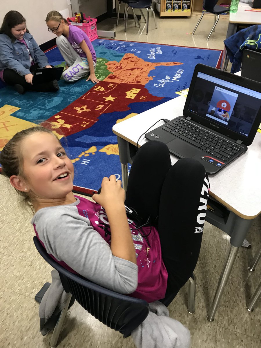 LenaW73's tweet photo. Great times with flipgrid! #GRAFenway #boone2020 #collinscomets https://t.co/3VtySeNZFZ