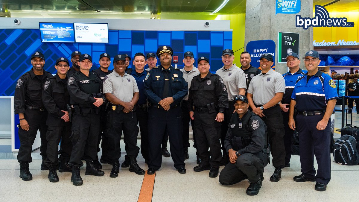 bostonpolice's tweet image. Continued Support: #BPD Sends 3rd Wave of Officers to Assist with Ongoing Relief Efforts in #PuertoRico 
bpdnews.com/news/2017/11/1…