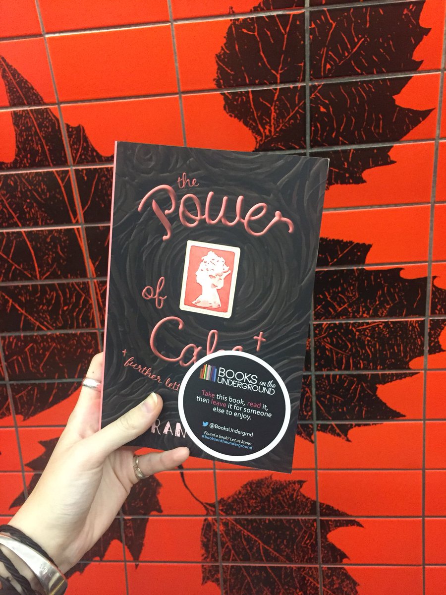 If you’re heading home from work or travelling around this evening keep your eyes peeled for #ThePowerofCake! 🍰👀📚