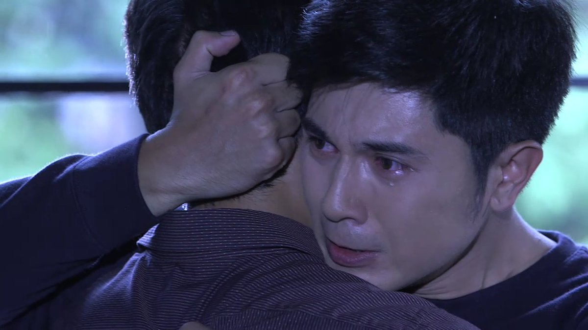 TPOFAbsCbn2's tweet photo. Bing and Papang Tandem.
#TPOFHelensDeath
#TPOFHelloLaurence https://t.co/TmvrEc1TbG
