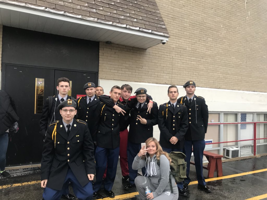 SCAMrCoachD's tweet photo. @SCADragons students are off to GCI for JROTC @swartz_creek https://t.co/It0le9HIF1