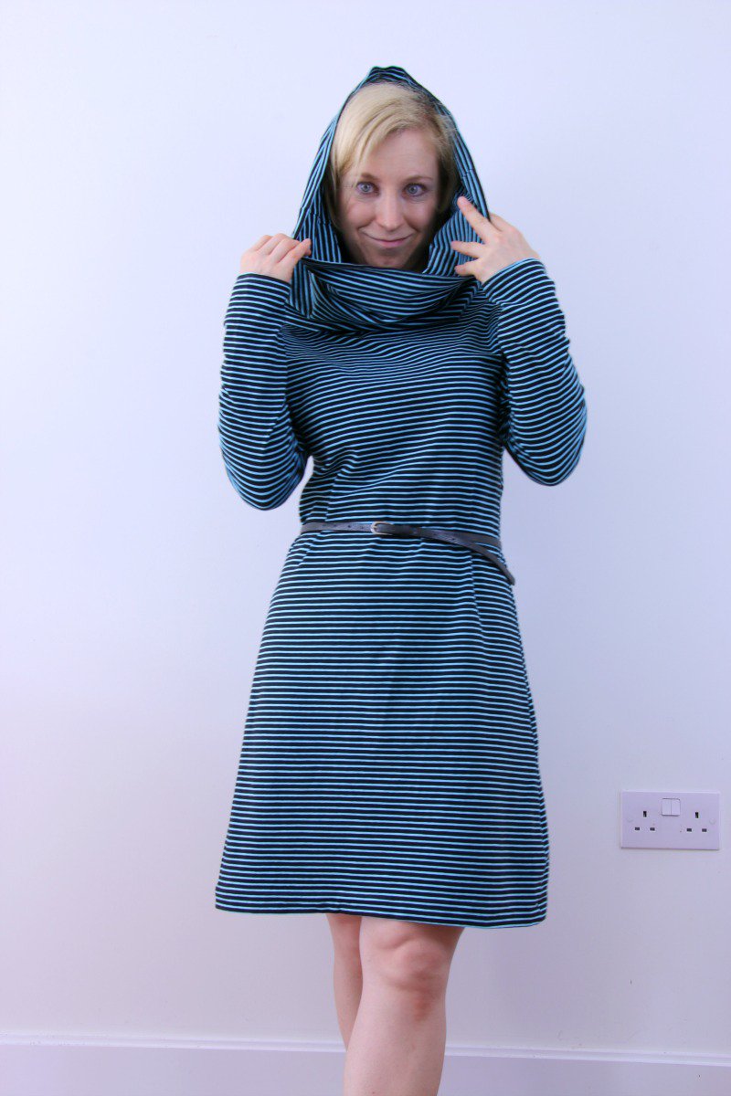 ElzahDesign's tweet photo. Who doesn't feel ready for hiding sometimes? https://t.co/x9R3cPqXic #handmadehour #epiconetsy #dress #blue #stripes #autumntrends #etsyuk https://t.co/Znbxf1tpSa