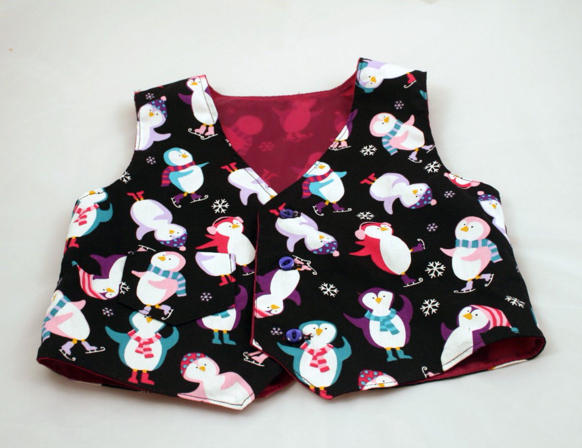 LoveNelliesShop's tweet photo. Children's Christmas waistcoats #HandmadeHour #christmasgifts https://t.co/plpcgJxOH4