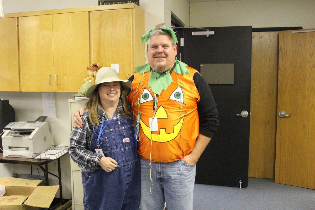 Look at all the halloween photos on Thehenryettan.com website.