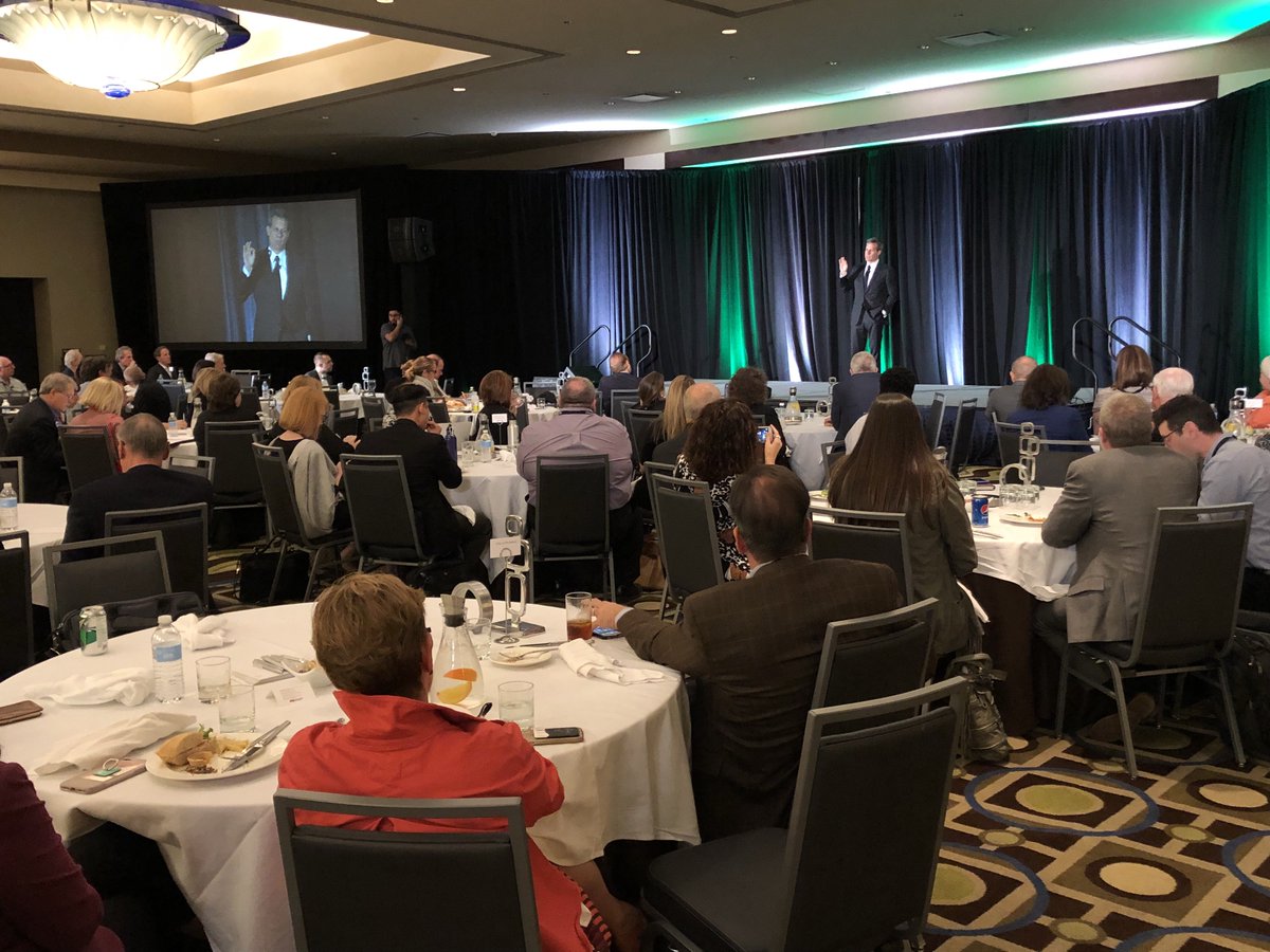 WalkerEvans's tweet photo. Always interesting to hear @Richard_Florida speak. Great way to close out #PhoenixCEO @CEOsforCities 2017. https://t.co/Zl9k8oIzMl