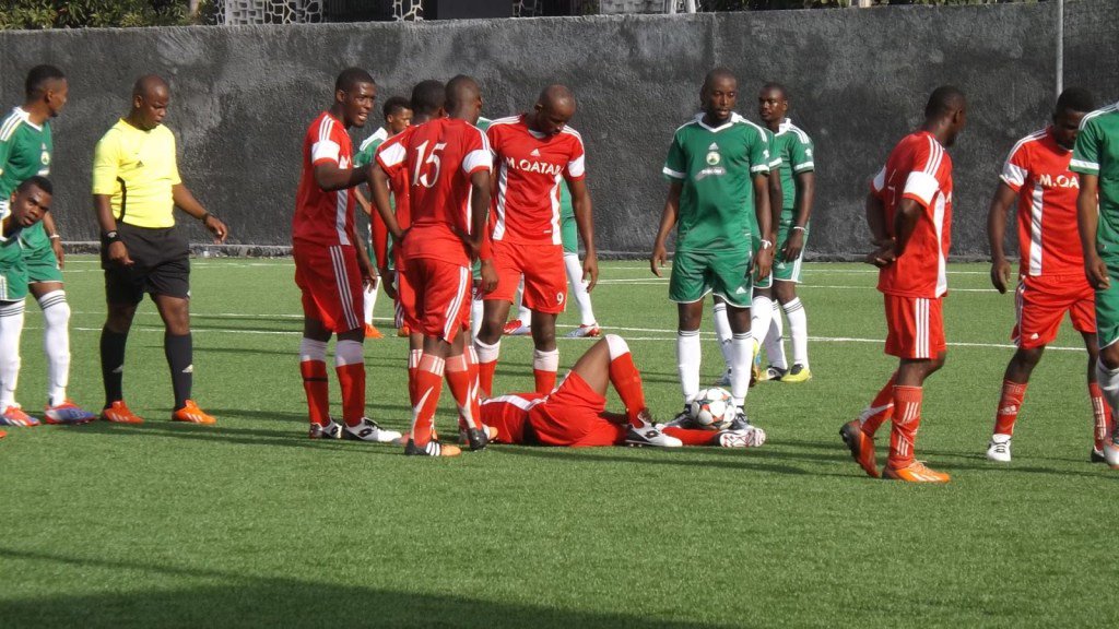 ATS_fr's tweet photo. Foot Comores: 21-0, 18-1; des scores incroyables en championnat https://t.co/8CehnX3vg9 https://t.co/K5ZPF03o14