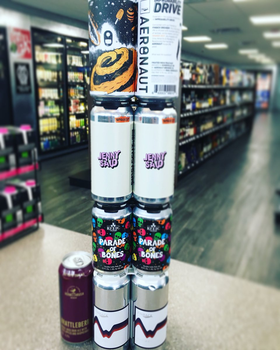 VSCraftBeer's tweet photo. @AeronautBrewing and @finbackbrewery come together to make Improbability Drive. IPA infused with lactose, vanilla beans, and orange zest!! https://t.co/HngbcqN04W