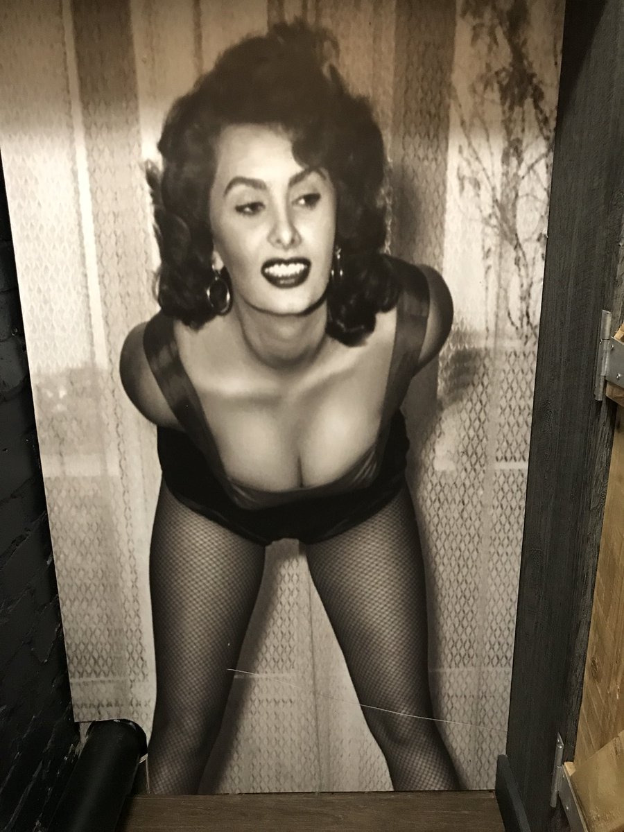 KabariAtef's tweet photo. Normal post in th toilets @MercatoItalian https://t.co/oWAMWXIe8o