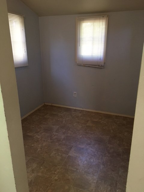 RandRProperties's tweet photo. Pet-friendly #Eugene rental! 1 bd cottage loft w/fenced shared yard, water/sewer/garbage pd in #Whiteaker: https://t.co/doExOFhpHg #EugeneOR https://t.co/0U9rMs1qb5