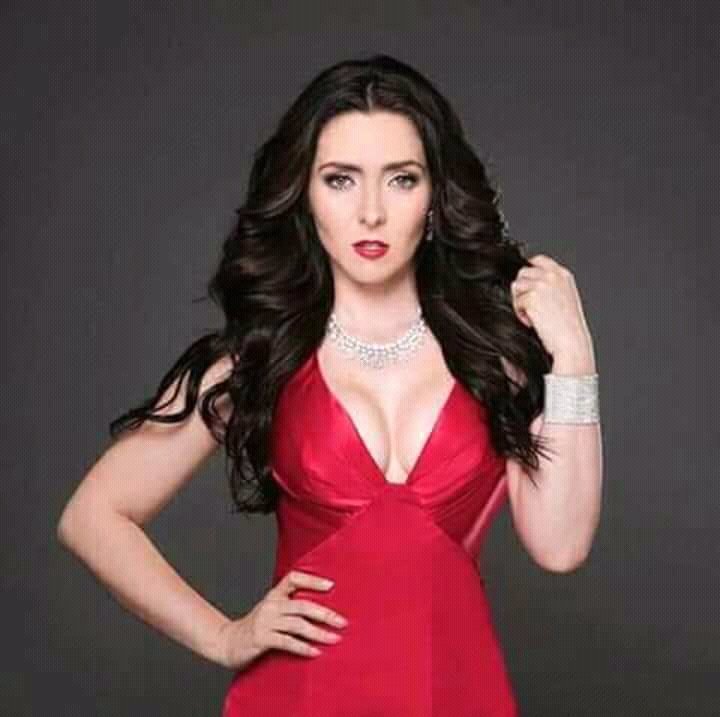 <a href="/AriDiazz/">Ariadne Díaz ✨</a> podría ser la protagonista de #ElDespacho , la nueva telenovela de <a href="/elgueromex/">jose alberto castro</a>.