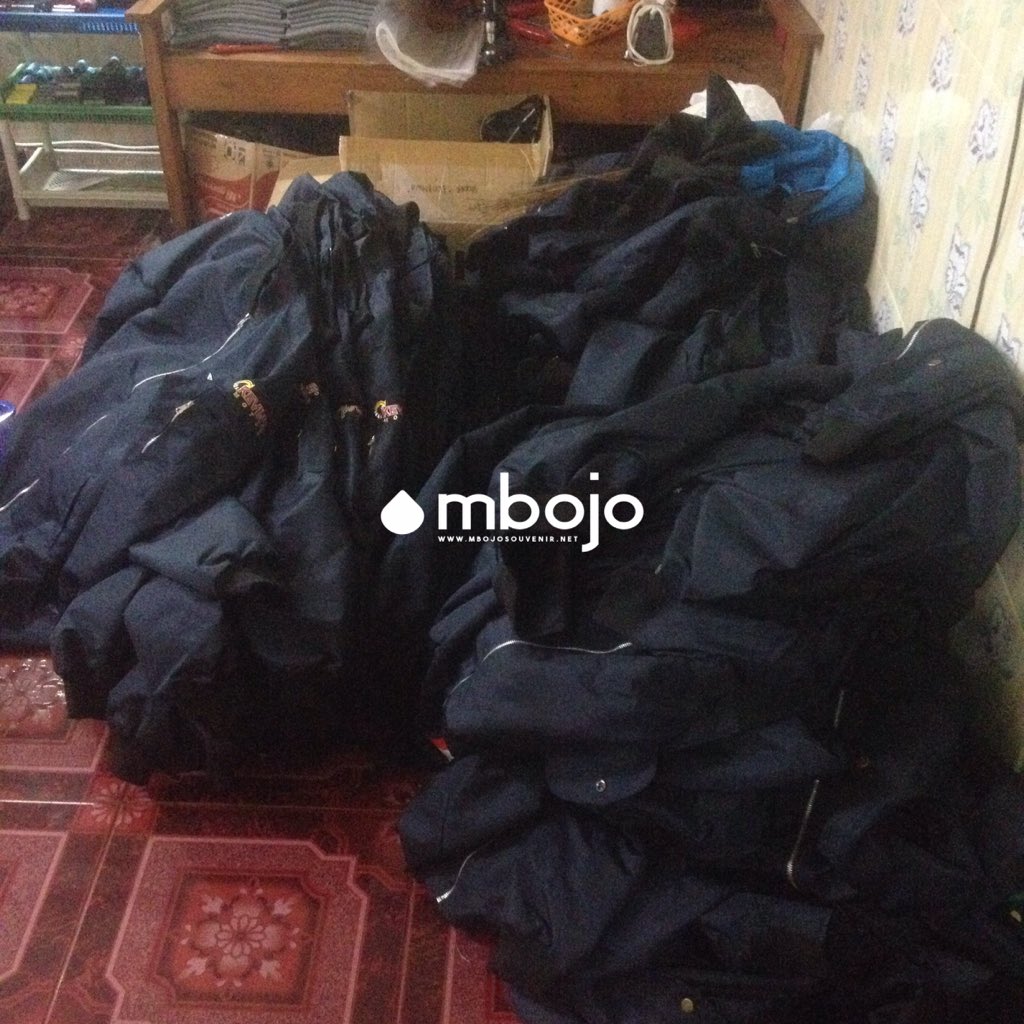 mbojosouvenir's tweet photo. #NEXTYOURORDER - Sob, untuk pemesanan KAOS dan JAKET, sebaiknya langsung Chat ke WA: 085228623639 Agar lebih Efektif. #mbojosouvenir #sablon https://t.co/lIUGkyjzja