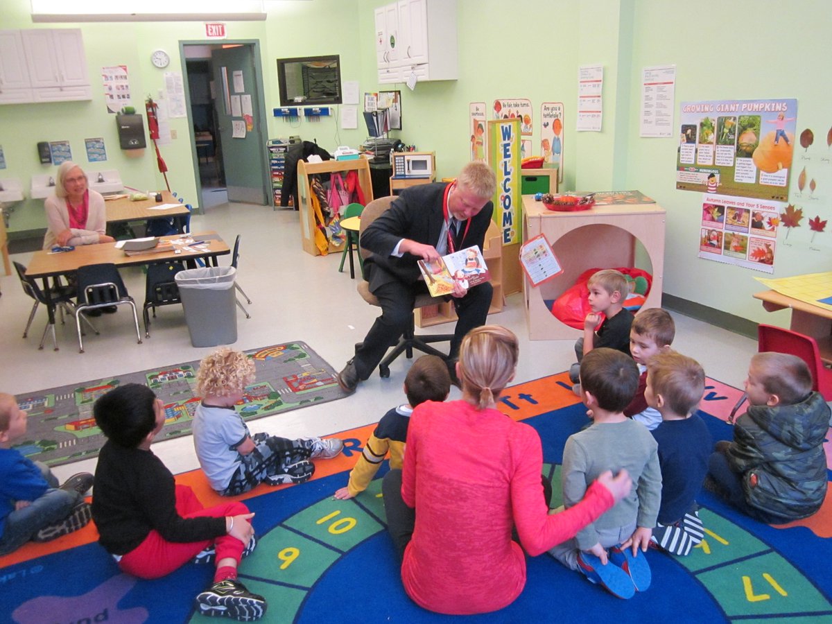 Sean_J_OBrien's tweet photo. Enjoyed visiting several of Ashtabula County's Community Action Agency locations &amp; reading to students at the Head Start Program on Monday. https://t.co/XeLqkI4Crd