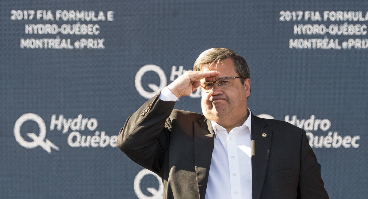 tvanouvelles's tweet photo. EXCLUSIF | Environ 5 000 billets ont véritablement été vendus dans le cadre de la formule E à Montréal https://t.co/h77IooZkDp https://t.co/EEdeCre2jz