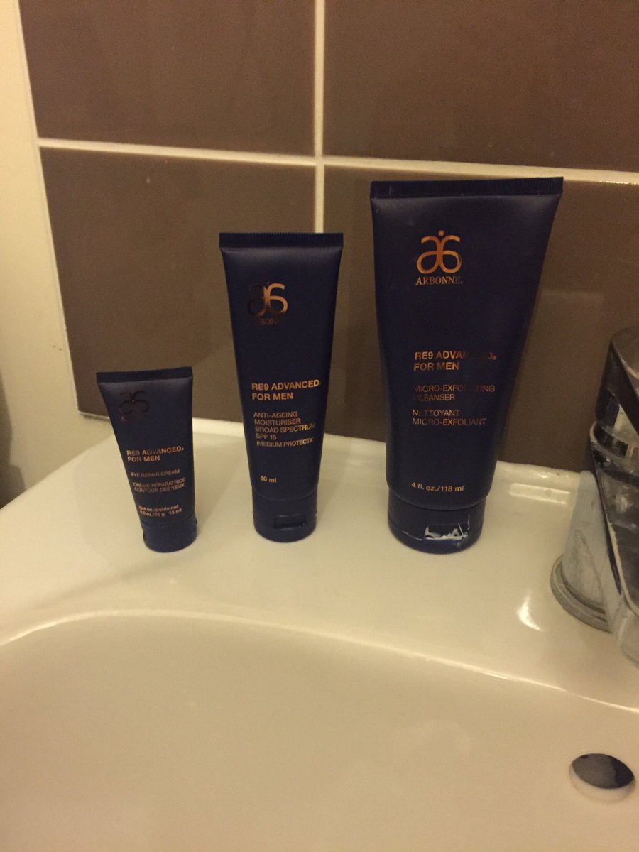 _MrMikeBrown's tweet photo. My #Skincare is on pointππΌ#MicroExfoliatingCleanser #AntiageingMoisturiser #EyeRepairCream
Obsessed with these products!π#Clean #Safe https://t.co/tjzHJLmhzw