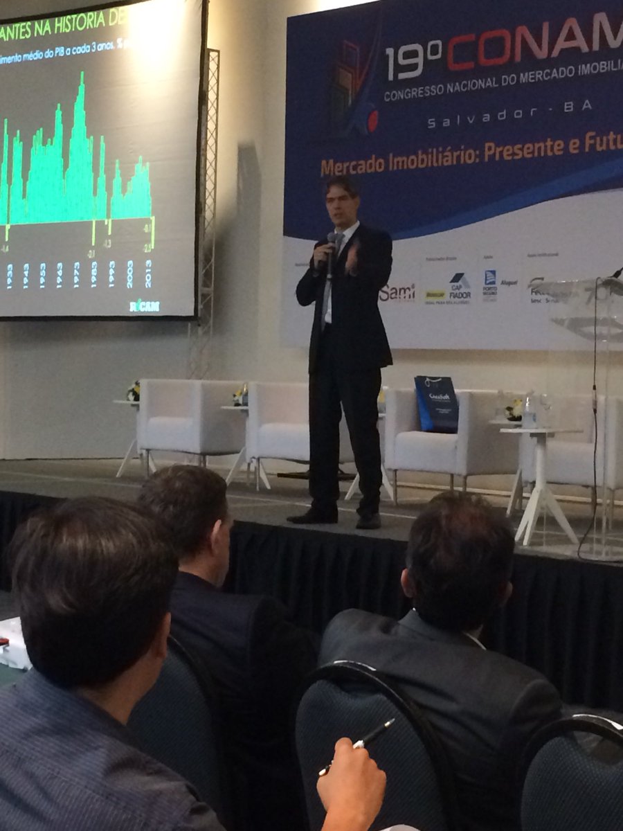 CONAMI2017's tweet image. Ricardo Amorim @Ricamconsult fecha o primeiro dia do CONAMI: “a crise econômica ficou pra trás e o crédito vai voltar com tudo” #conami2017