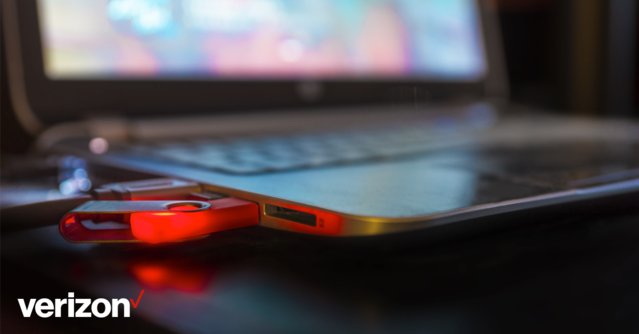 Mark_Hollman's tweet photo. Do you know how to spot a #DataBreach threat from the inside? Get our tips #iamvz https://t.co/wx3axYylnT https://t.co/I2ABHLr0ty