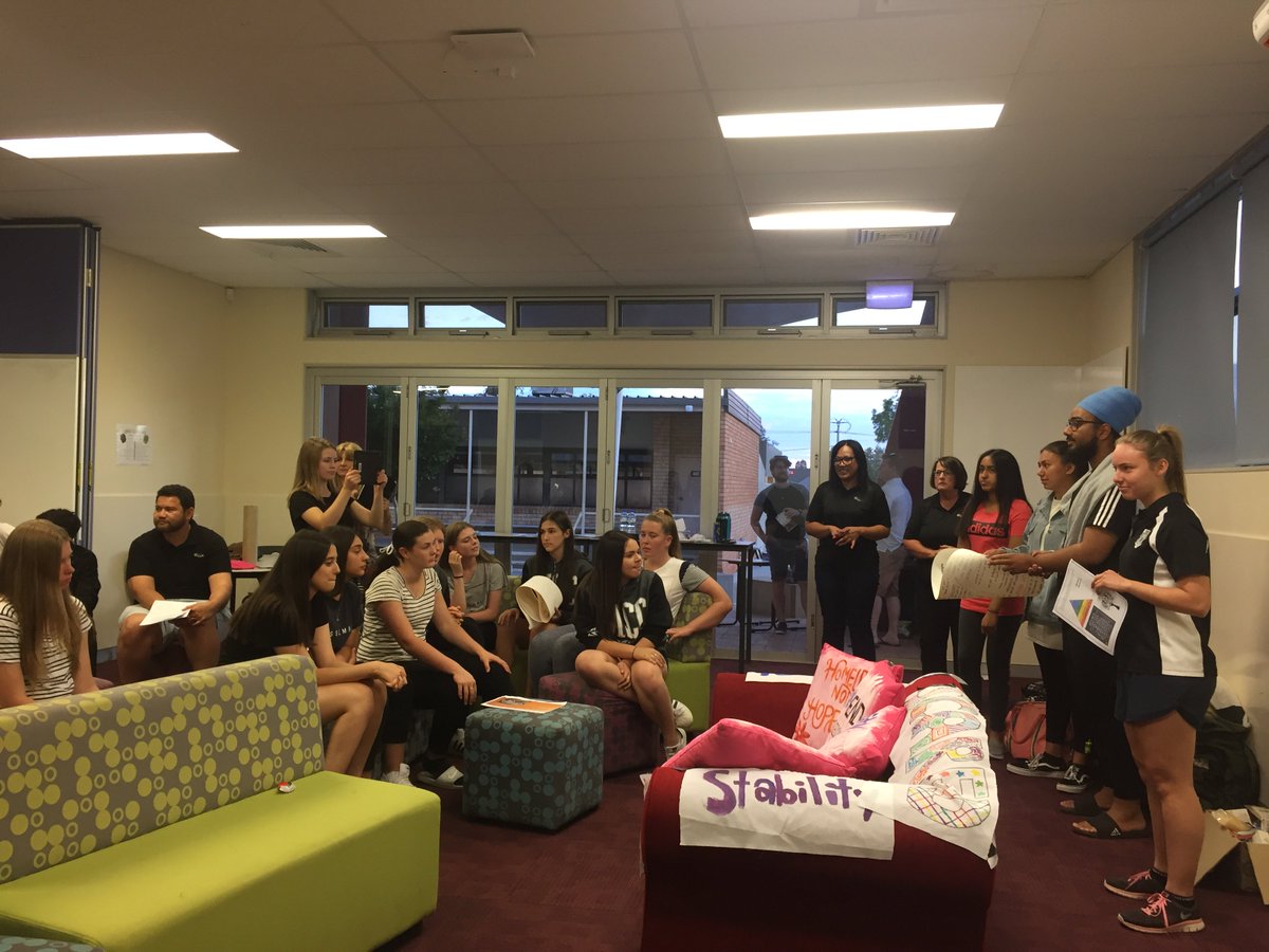 MCC_Griffith's tweet photo. Year 10 Students roughing it out for the night to experience the effects that homeless people suffer. https://t.co/rGxnJ40ant