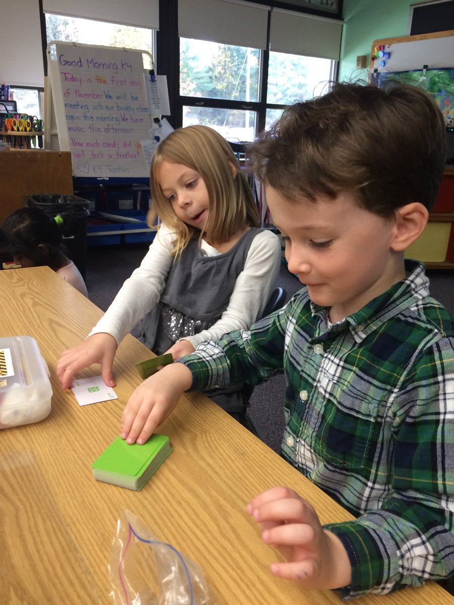 prek1NGES's tweet photo. K and 1st grade buddies learning together! #impactfulpractice @prek1NGES https://t.co/9xN9sIKHtl