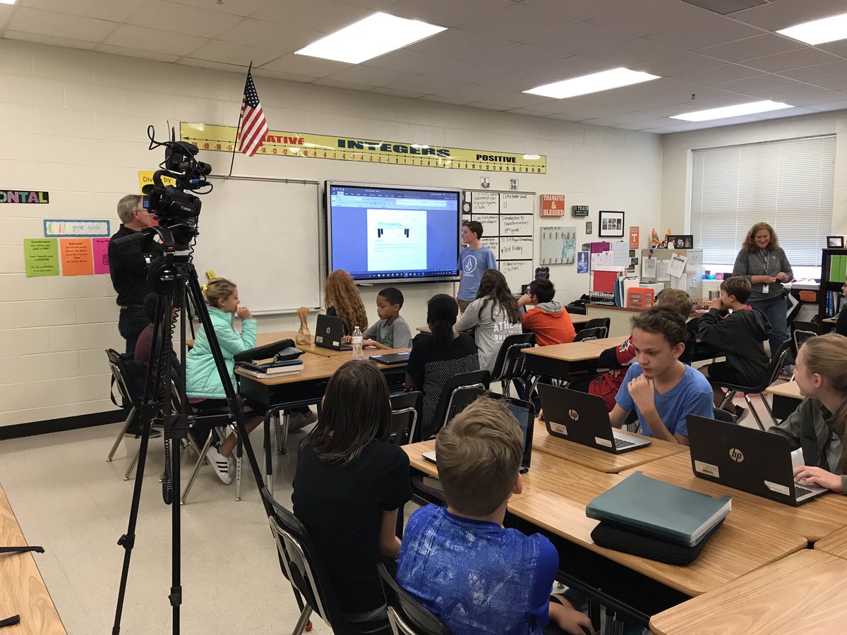 drms_chiefs's tweet photo. Microsoft visited today to see the students’ uses of 3D paint.Great job !!! #FutureLeaders #technologybasedlearning #Microsoft @drms_chiefs https://t.co/6Na57NvTGN