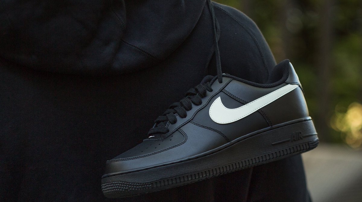 nike air force ones champs