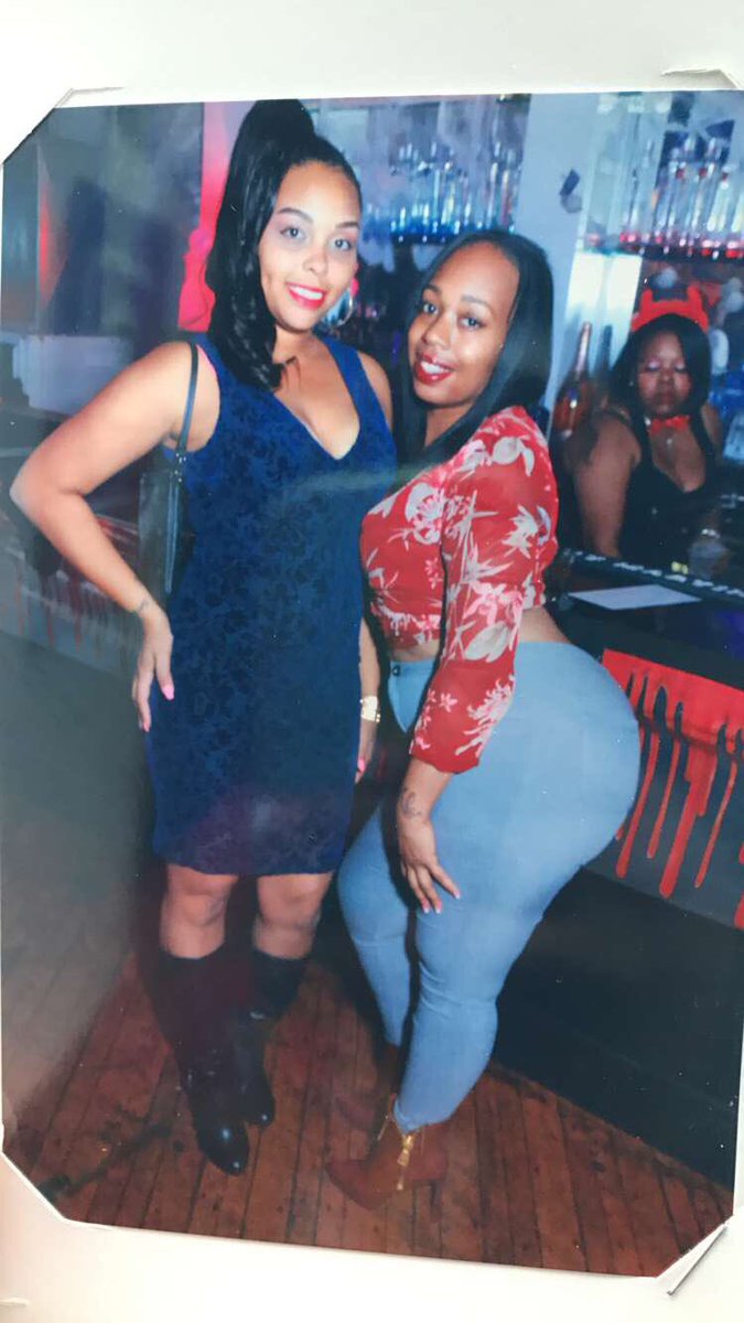 IamChonda's tweet photo. Friday night Shenanigans #bfbday https://t.co/UeXT10Pytg