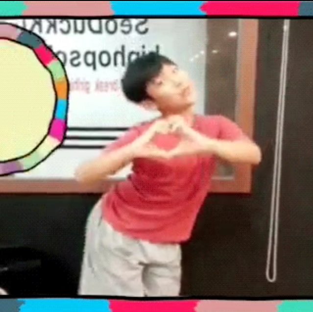 p_jihoon99's tweet photo. 생일ㅊㅋ~ #HAPPY_WOOJINDAY https://t.co/BikhgegOh5