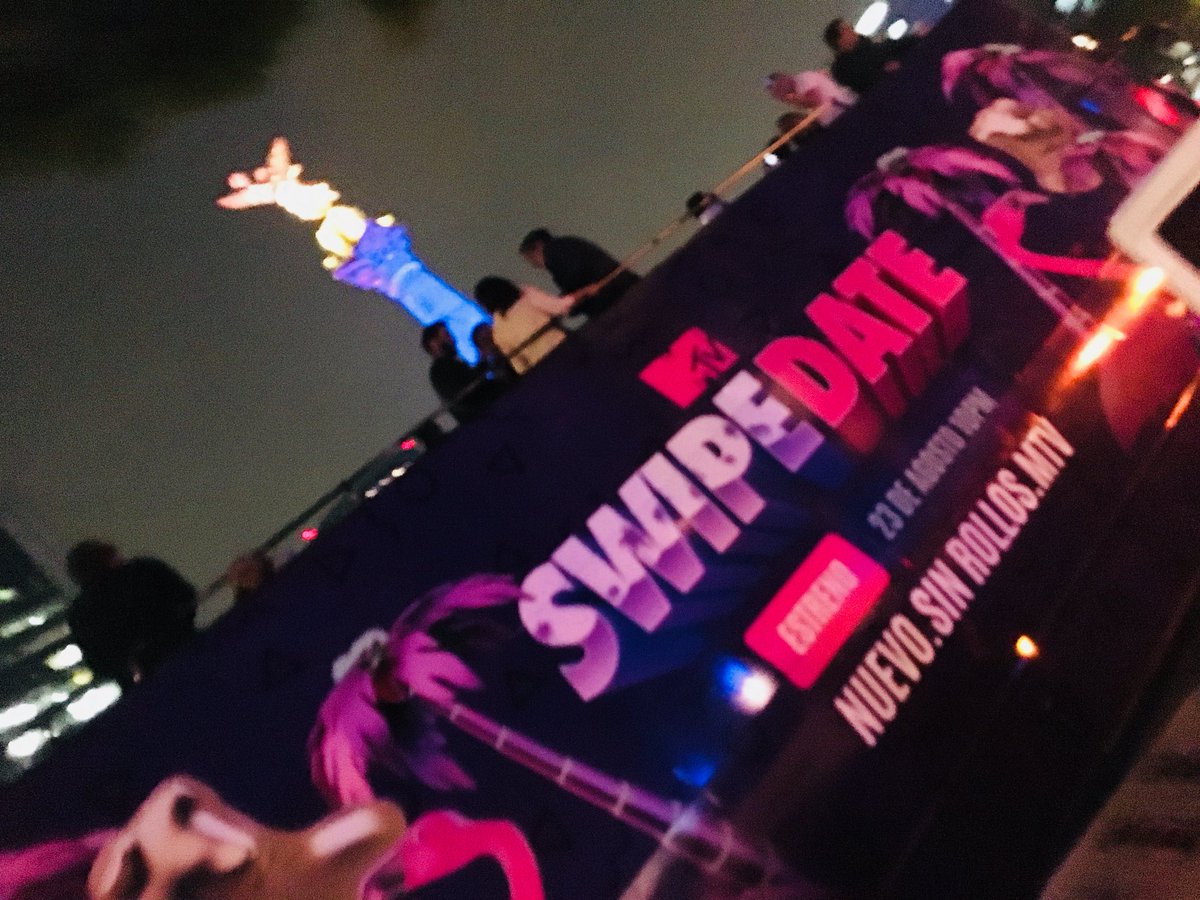 partybusmexico's tweet photo. #swipedate en @partybusmexico #yoostpoenpartybusmx #yoostop #MTVSWIPEDATE #CDMX #mtv https://t.co/9o5pDjP1n8