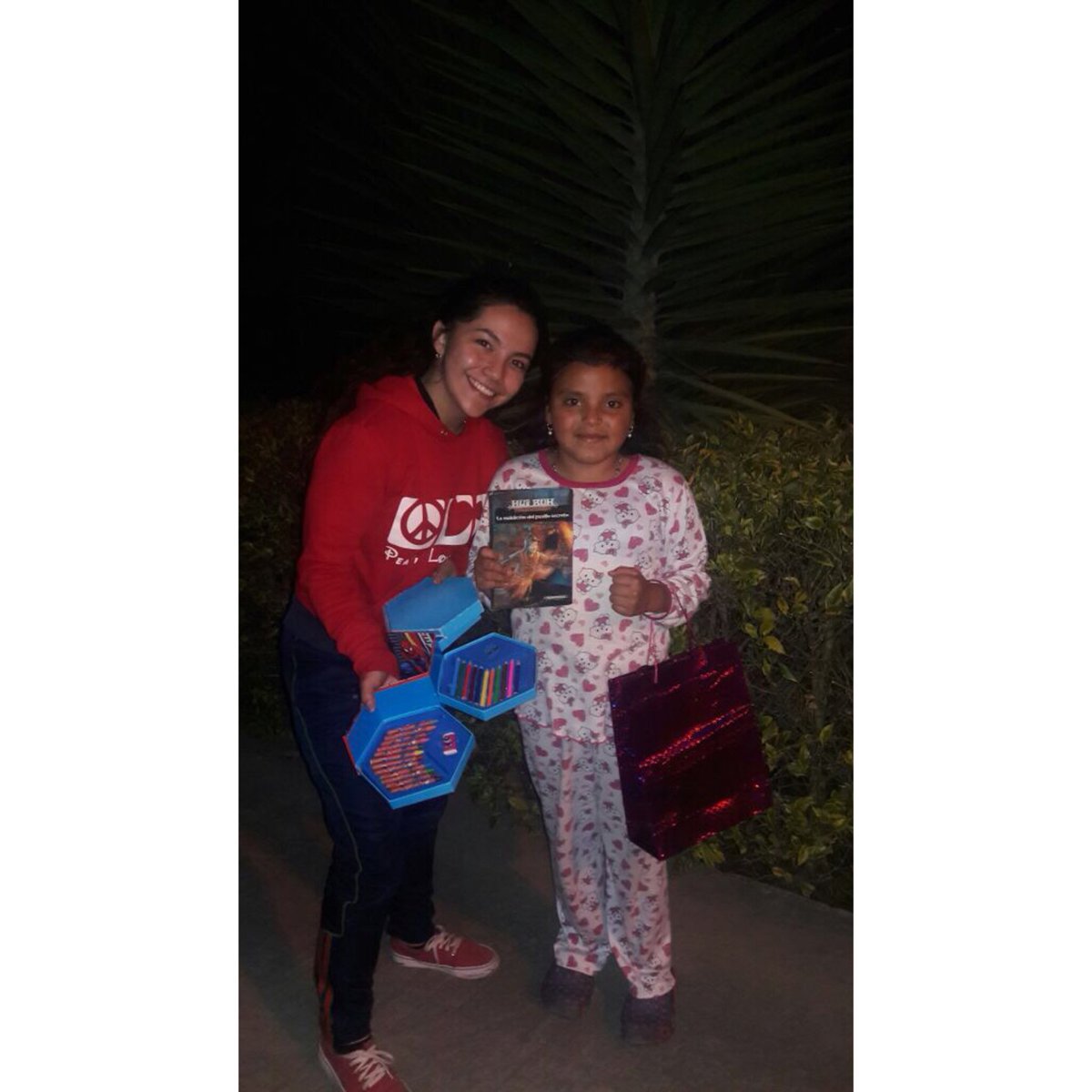 Interact_Paipa's tweet image. 3 día de la semana mundial de Interact: Entrega de útiles escolares. #semanamundialdeinteract #distrito4281 #interact4281 #interactlatinxpaz