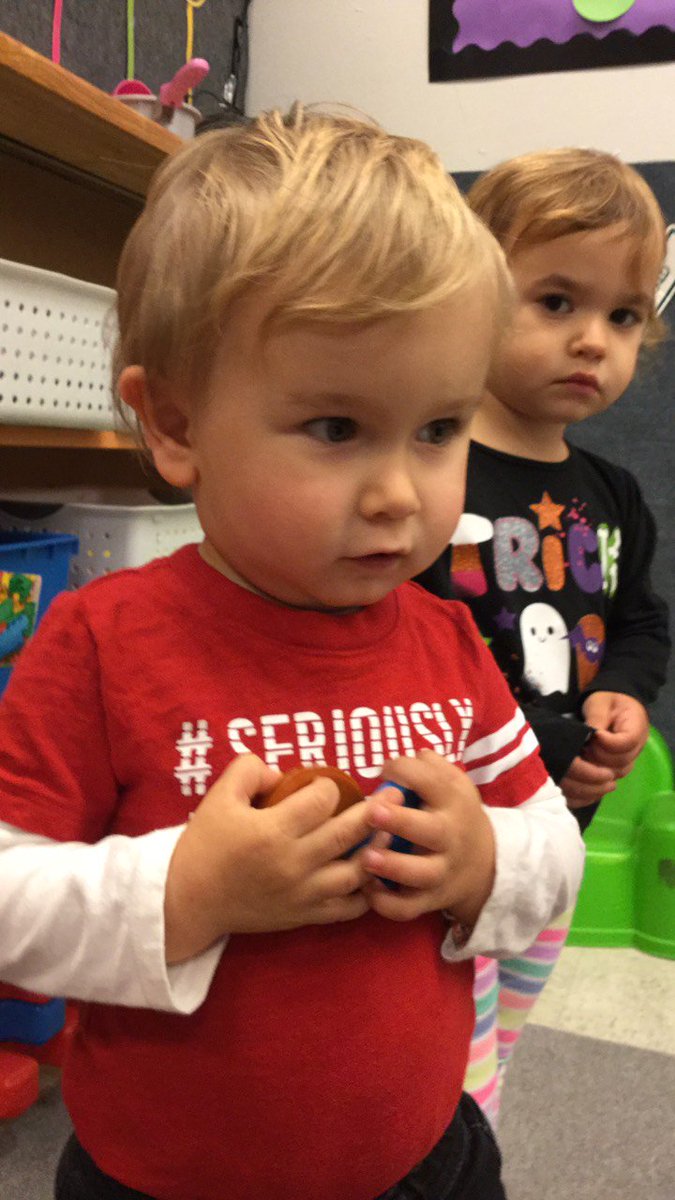SHBD_Mentor's tweet photo. This little one was ready to start dancing! 
#kidsfun #mentor #ohio #smallhands #bigdreams #littledreamers #childcare https://t.co/q4tWt7G26a