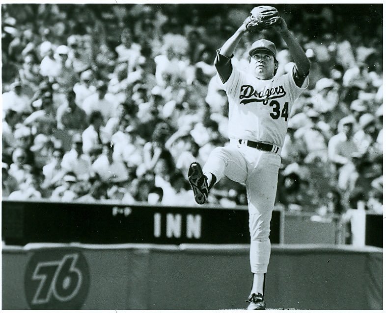 Happy birthday Fernando Valenzuela 