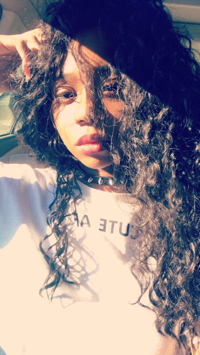 Khaee__'s tweet photo. Happy #Gayvember everyone 🍂 https://t.co/VxUdGQ2ULU