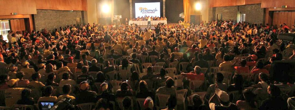 PJZulia_'s tweet photo. .@JuanPGuanipa: “Para salir de esta crisis debemos cambiar las condiciones electorales y con ello el Gobierno” #VzlaEstáPrimero https://t.co/YMGEiOlBQh