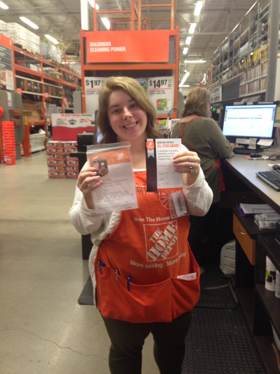 ellawrence218's tweet photo. Homer awards for these ladies. #frontendrocks #thd0137 @ScottMay0137 https://t.co/IuGR3vdKzS