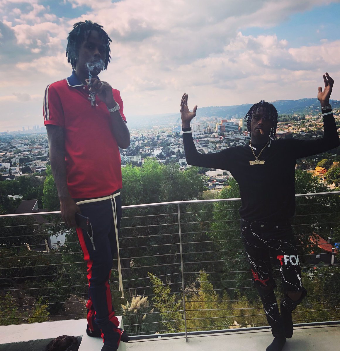 FamousDex's tweet photo. Good is good 😇📕 https://t.co/FWHDM16lWD