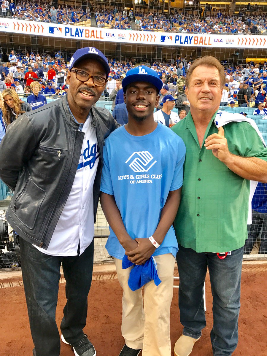 BGCA_Clubs's tweet photo. We spy #bgcalum! @CourtneyBVance walked out the game ball for last night's #WorldSeries game! https://t.co/1GFbxG60Mr