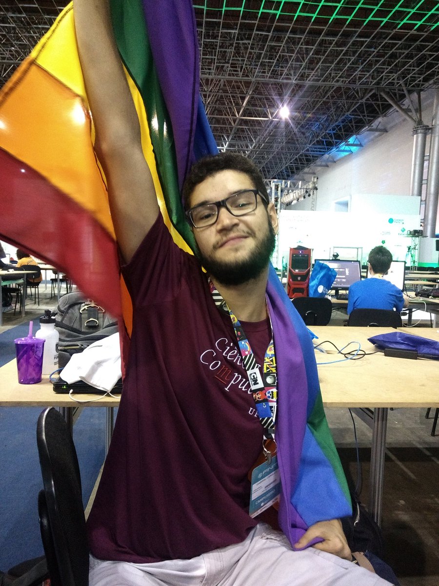 pmarcus93's tweet image. chegamos bem discretos, masculinos e fora do meio #CampusPride #CPMG2
@therealdilma