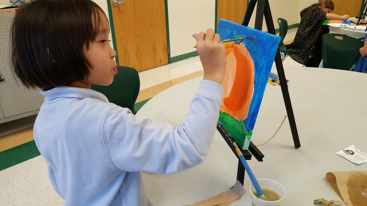 Our writing superstars celebrating on a canvas.  #DESartists #supportingtheartsatdes