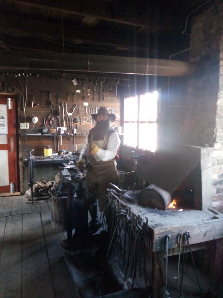 sophiec_expo's tweet image. Earlier Forge Michaud #AHNB #APNB @AHNB_APNB