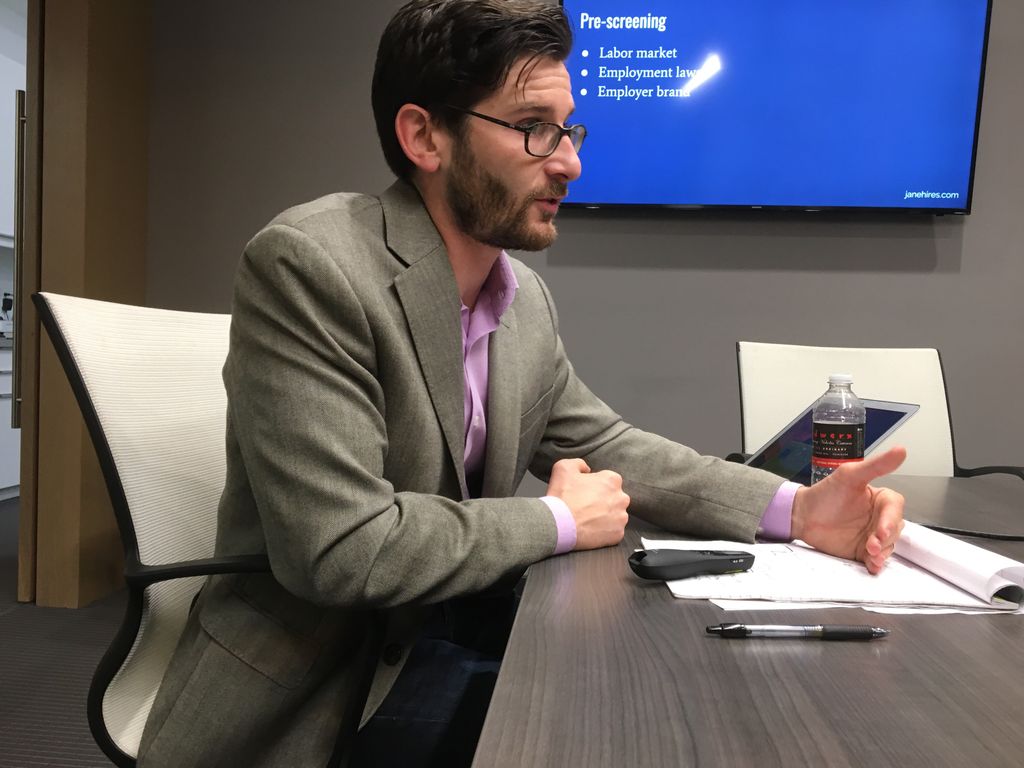 JANEdotHR's tweet photo. [From an employer’s perspective]: value the total compensation offer AND know the market to expertly negotiate salary.
@WaterfrontVent
#Jane https://t.co/s3oIyAwcHn