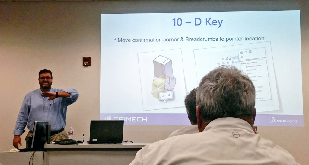 nobrswug's tweet photo. Tommy from @TriMech3D presenting 60 tips in 60 minutes #SWUGN https://t.co/n6cLCbcesq
