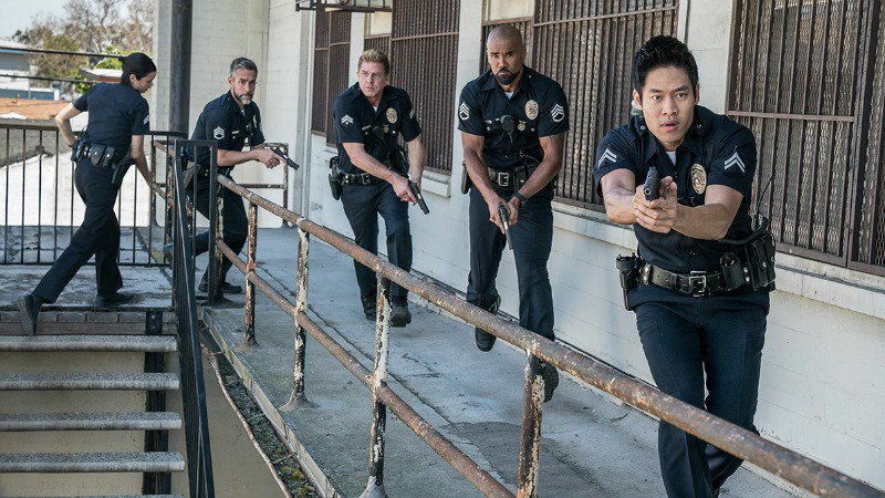 swatcbs's tweet photo. Everything you need to know about tonight's #SWAT premiere: https://t.co/QtM7AoY0oj https://t.co/jdsTzqATle