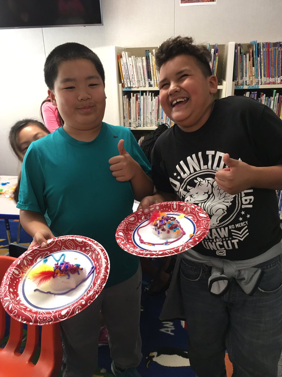 VannoyLibrary's tweet image. We finished decorating our sugar skulls! Mrs. Metcalfe&apos;s Rm. 17  #GoVannoy #VannoyCougars