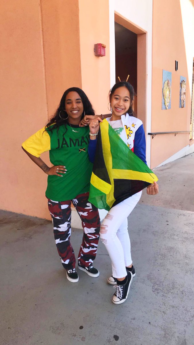 _DaniJane's tweet photo. My students are the cutest.. #repyourflagday π―π² https://t.co/rYeYiIThpB