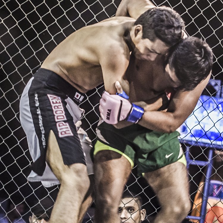 NFCMMAni's tweet photo. #NFC40 El joven Jorge Bermudez se apuntó su segunda victoria en su carrera venciendo por Sumisión (Guillotina) en 55 segundos del Round 1. https://t.co/myC7awJRWT
