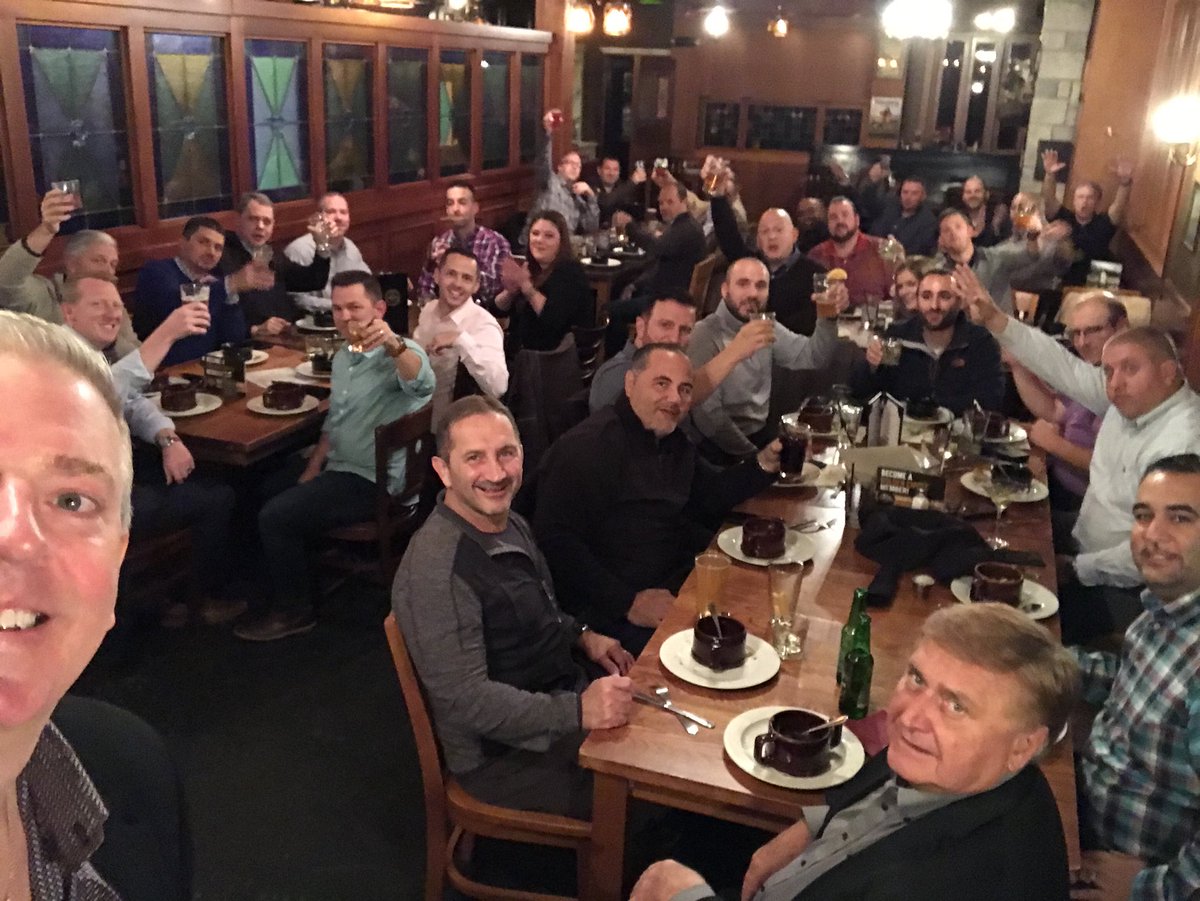 The heart and soul of @sprint Dealer partners @SprintMKI Qrtly meeting Cheers! Thx sponsors AAA <a href="/bigbruttoot/">Ryan Kennedy</a> <a href="/KyoceraMobile/">Kyocera Mobile</a> <a href="/marceloclaure/">Marcelo Claure</a>